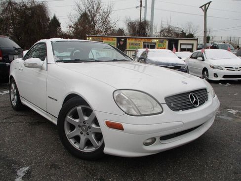 Used 2001 Mercedes-Benz SLK 230 image 2