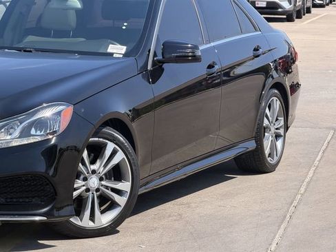 Used 2016 Mercedes-Benz E 350 Sedan image 3
