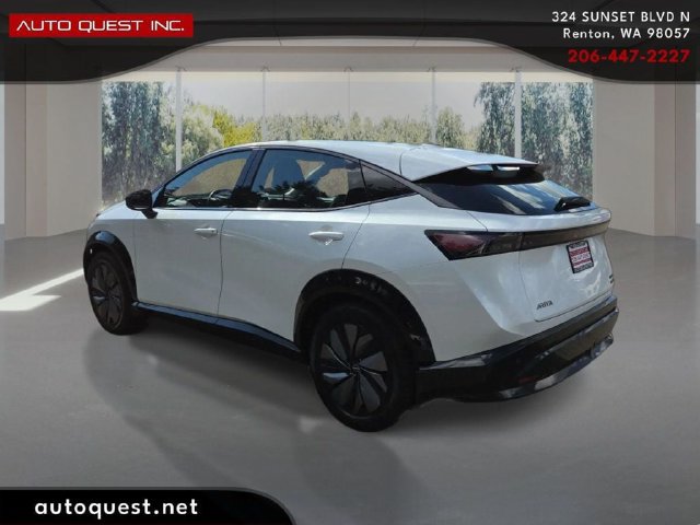 Used 2024 Nissan Ariya AWD image 7
