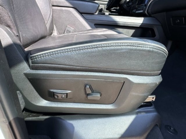 Used 2024 RAM 2500 Limited AWD/4WD image 17