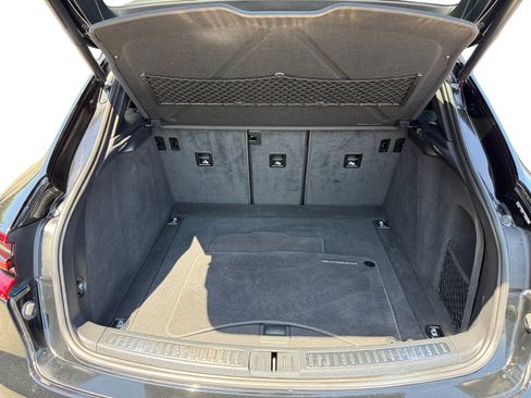 Used 2018 Porsche Macan AWD/4WD image 17