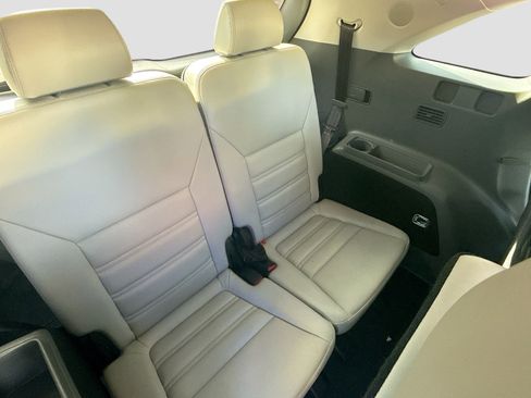 Used 2019 Kia Sorento SX image 28