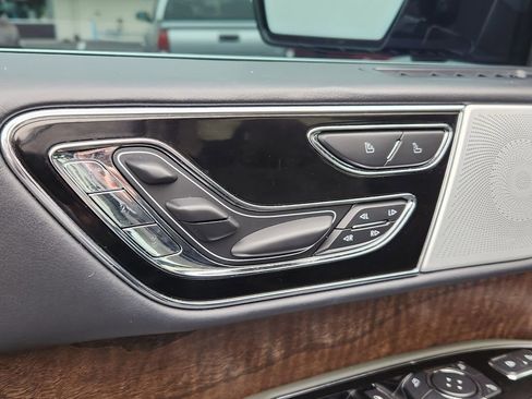 Used 2023 Lincoln Navigator L Black Label image 30