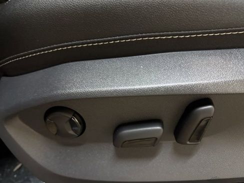 New 2026 Volkswagen Taos SEL image 14