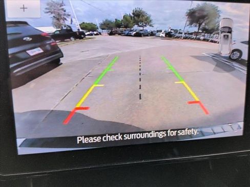 Used 2024 Ford Explorer ST-Line w/ Class IV Trailer Tow Package image 14