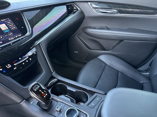 Used 2021 Cadillac XT6 Premium Luxury AWD/4WD image 26