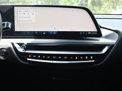 Used 2024 Cadillac Lyriq Luxury RWD image 13