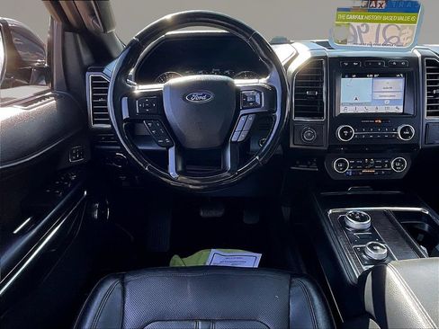 Used 2018 Ford Expedition Limited w/ Equipment Group 302A AWD/4WD image 8