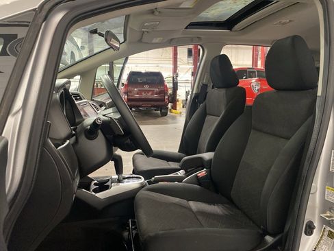 Used 2016 Honda Fit EX image 9
