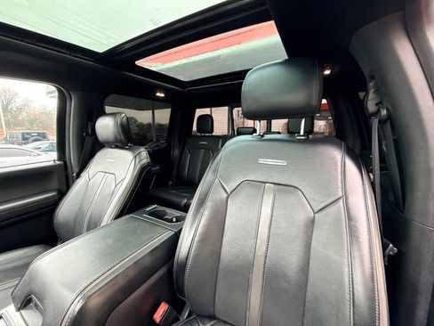 Used 2017 Ford F350 Platinum w/ Platinum Ultimate Package image 39
