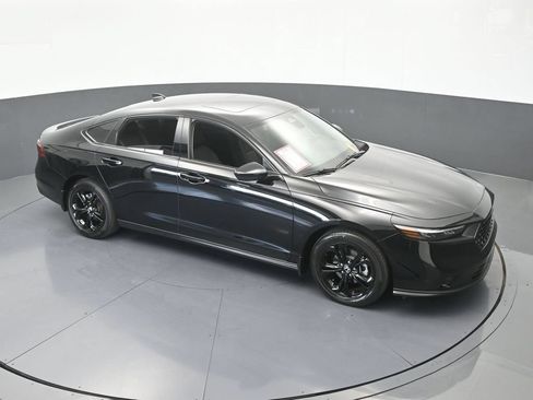 Used 2025 Honda Accord SE image 50