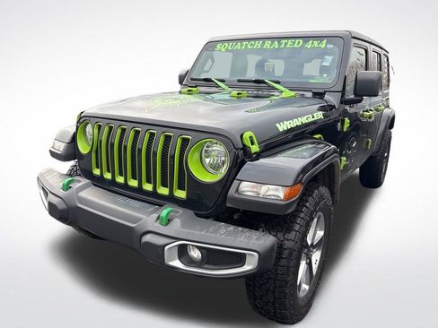 Used 2023 Jeep Wrangler Sahara w/ Cold Weather Group image 6