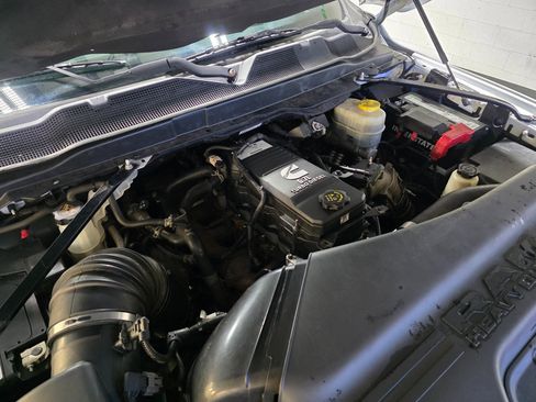 Used 2021 RAM 2500 Big Horn image 38