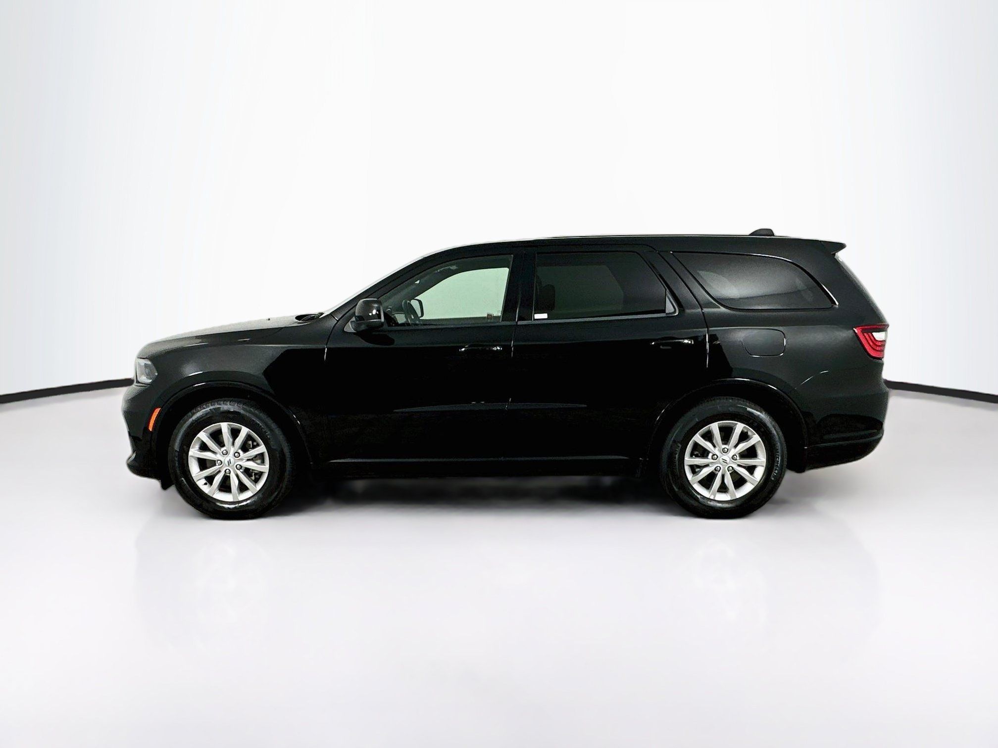 Used 2025 Dodge Durango GT RWD image 4