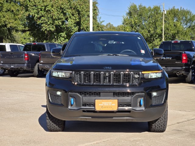 Used 2023 Jeep Grand Cherokee Trailhawk w/ Advanced Protech Group II AWD/4WD image 2