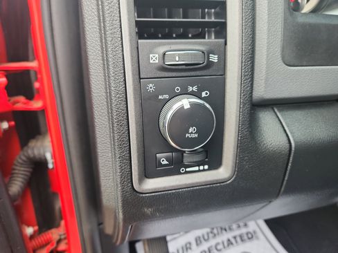 Used 2016 RAM 1500 Express image 17