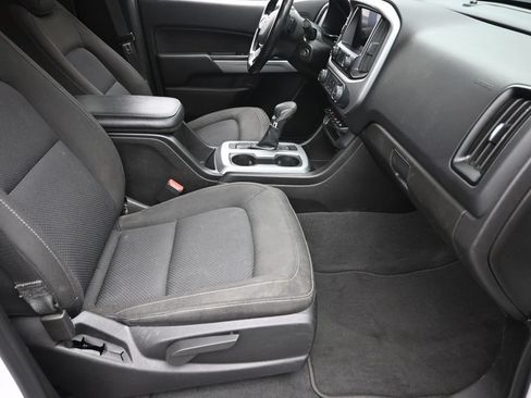Used 2022 Chevrolet Colorado LT w/ Safety Package AWD/4WD image 9