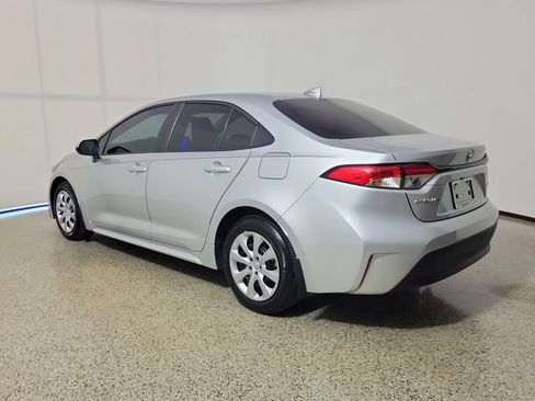 Used 2025 Toyota Corolla LE FWD image 7