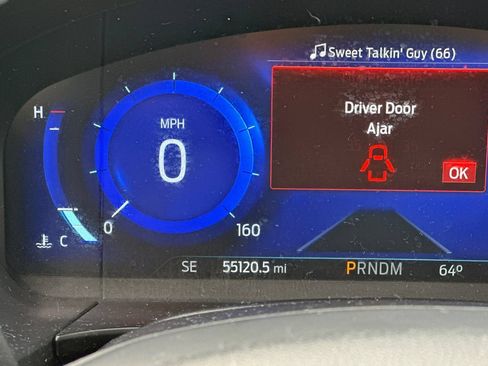Used 2020 Ford Escape Titanium w/ Titanium Premium Package 2.0 AWD/4WD image 32