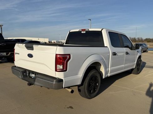 Used 2017 Ford F150 XL w/ Equipment Group 101A Mid image 3