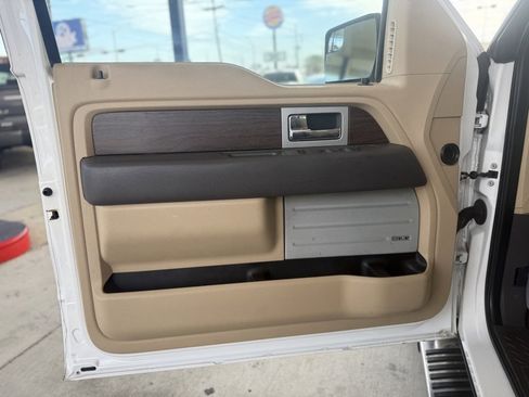 Used 2014 Ford F150 Lariat w/ Equipment Group 502A Luxury image 13