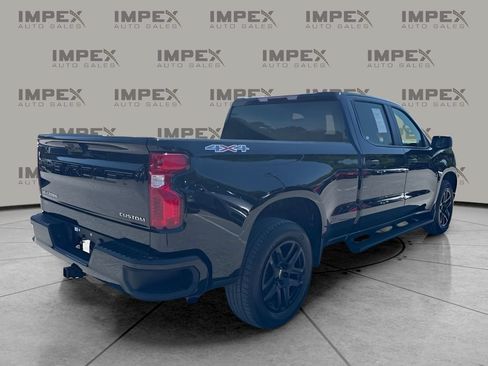 Used 2024 Chevrolet Silverado 1500 Custom AWD/4WD image 3