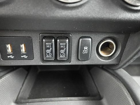 Used 2024 Mitsubishi Outlander Sport SE AWD/4WD image 29