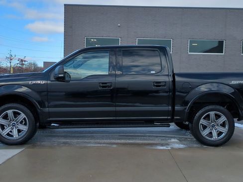 Used 2018 Ford F150 XLT w/ Equipment Group 302A Luxury image 2