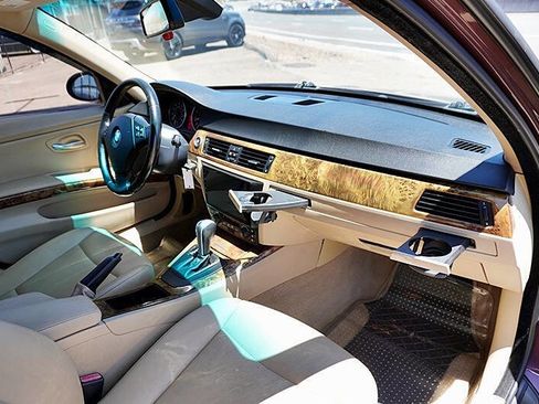 Used 2006 BMW 325i Sedan image 14