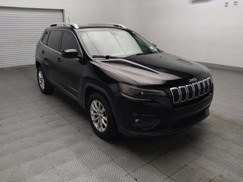 Used 2019 Jeep Cherokee Latitude w/ Popular Appearance Group FWD image 13
