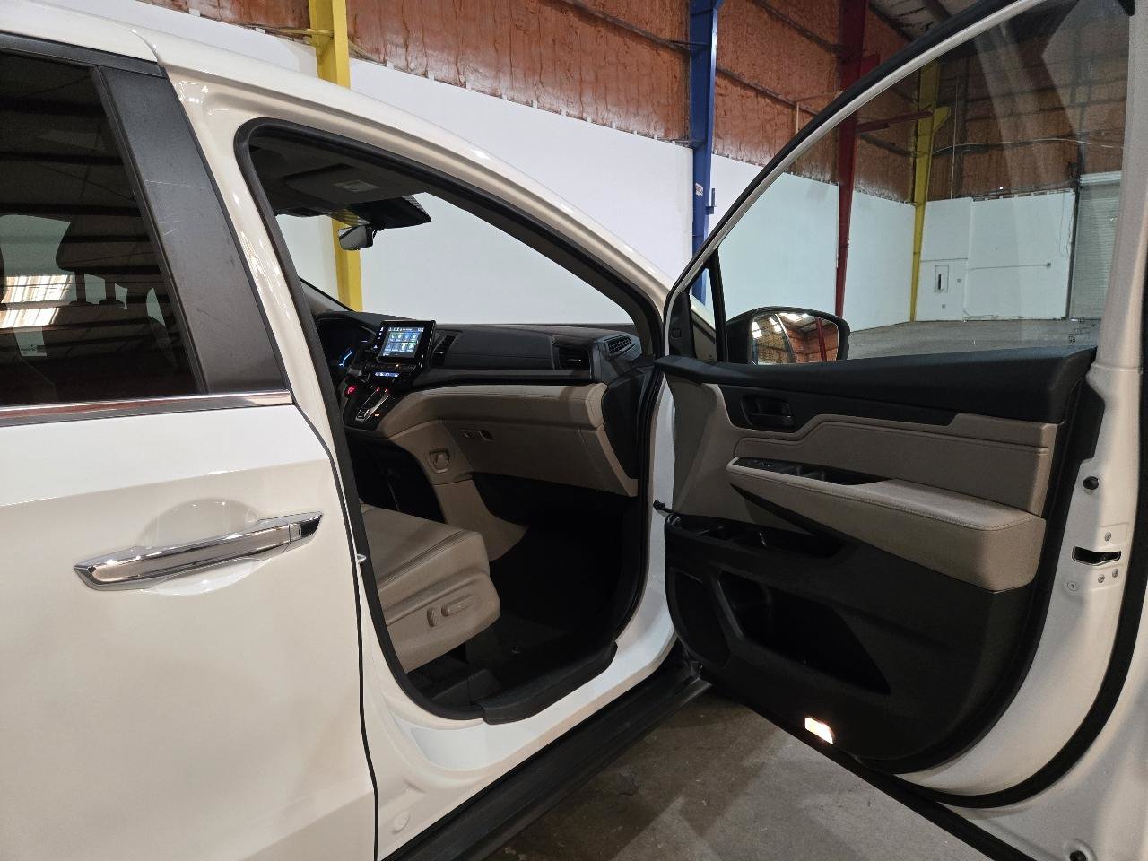 Used 2018 Honda Odyssey EX-L image 28