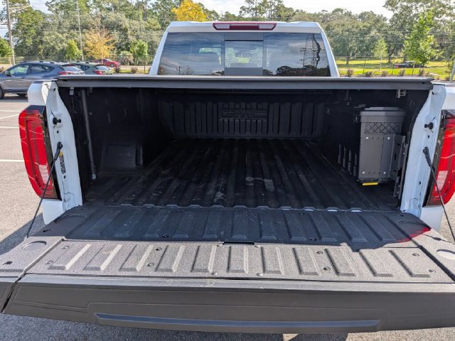Used 2025 GMC Sierra 1500 SLT w/ SLT Premium Plus Package AWD/4WD image 18