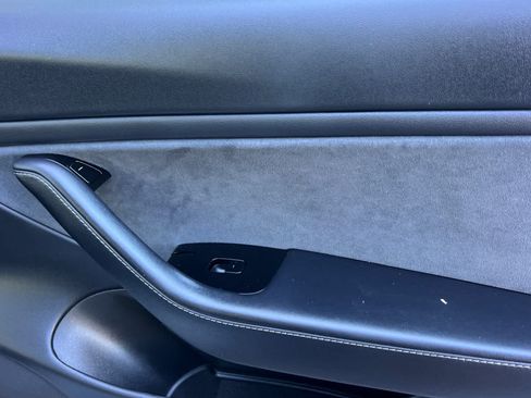 Used 2018 Tesla Model 3 AWD/4WD image 18