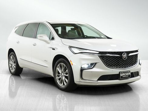Used 2024 Buick Enclave Avenir w/ Avenir Technology Package image 7