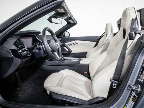Used 2023 BMW Z4 sDrive30i w/ Premium Package RWD image 10
