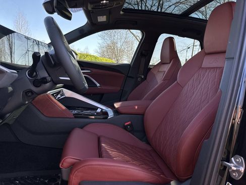 New 2025 Audi SQ5 Premium Plus AWD/4WD image 24