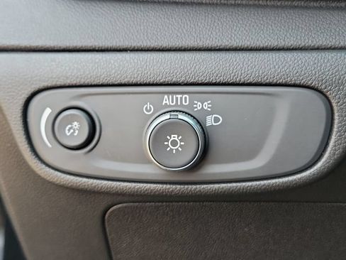 Used 2023 Chevrolet Bolt LT w/ Infotainment Package FWD image 28