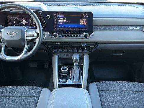 Used 2024 Chevrolet Colorado ZR2 w/ Technology Package AWD/4WD image 27