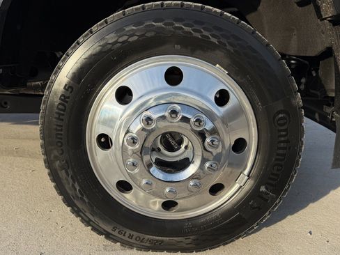 Used 2026 Ford F450 Platinum w/ Platinum Plus Package image 24