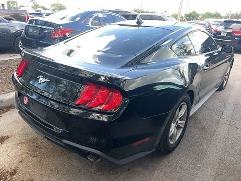 Used 2020 Ford Mustang Coupe image 4