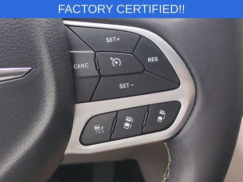 Certified 2023 Chrysler Pacifica Touring-L FWD image 20