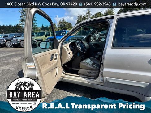 Used 2001 Ford Escape XLT image 10