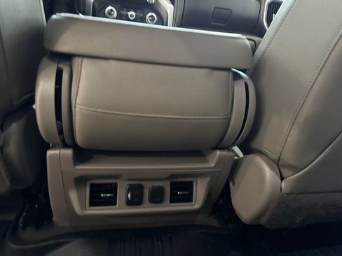 Used 2020 GMC Sierra 2500 SLT w/ Gooseneck/5TH Wheel Package AWD/4WD image 21