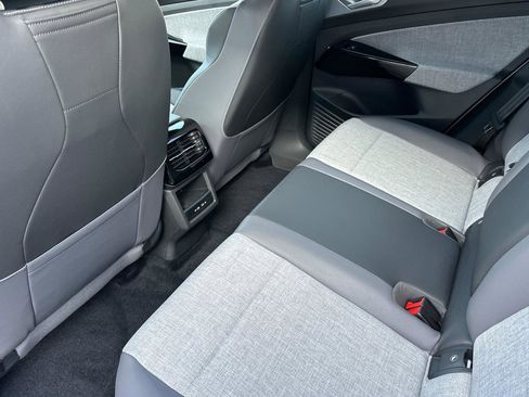 New 2026 Volkswagen ID.4 Pro image 11