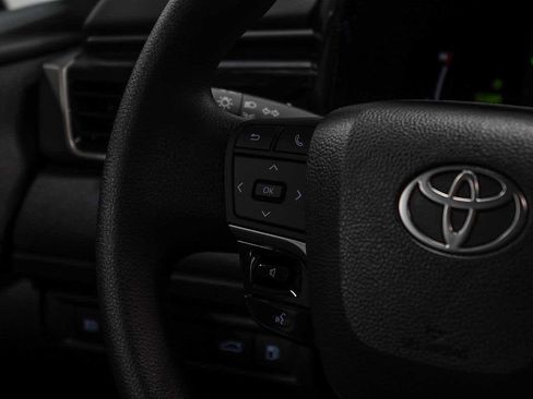 New 2025 Toyota Camry LE image 14