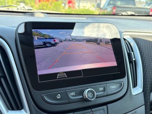Used 2023 Chevrolet Malibu LT w/ Driver Confidence Package FWD image 16