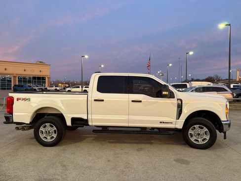 Used 2025 Ford F250 XLT w/ FX4 Off-Road Package image 17