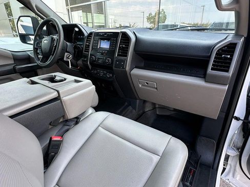 Used 2022 Ford F250 XL w/ Power Equipment Group RWD image 13