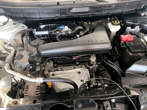 Used 2019 Nissan Rogue SV AWD/4WD image 34