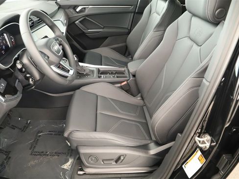 New 2025 Audi Q3 2.0T Premium image 24
